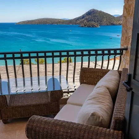 Gold Sun Villa *